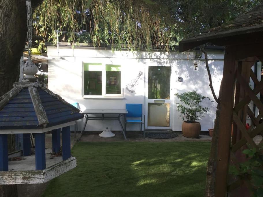 The Studio, Ascot Winkfield Luaran gambar